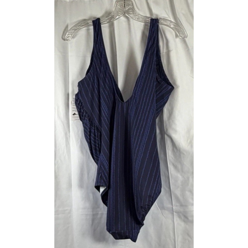 NWT  LL BEAN Sunblocking Swimsuit Sliming‎ Size 18R Blue UPF 50+